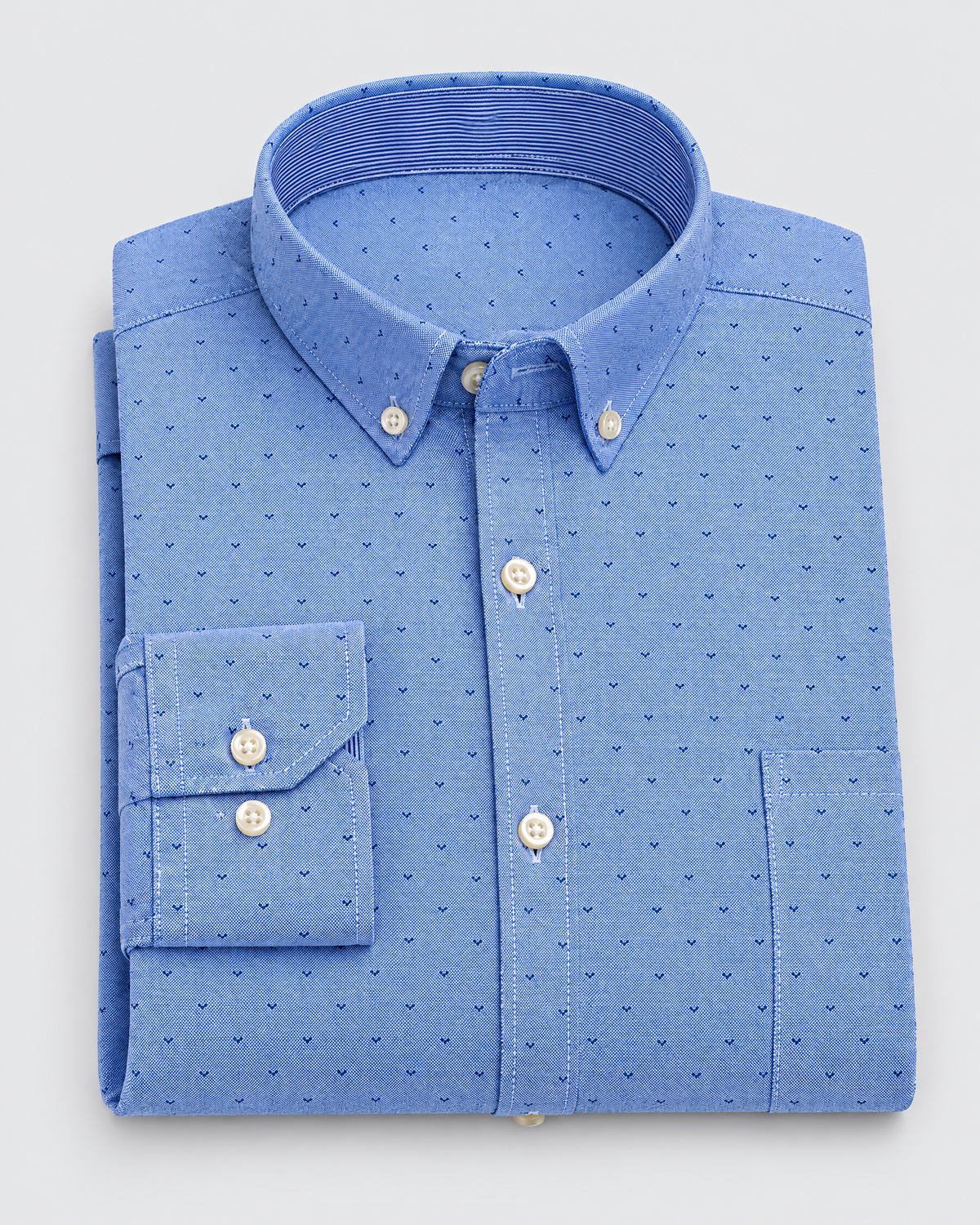 Hollis Oxford shirt in Light Blue Dot, folded